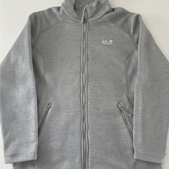Jack Wolfskin Jackets & Blazers - Jack Wolfskin Women’s Light Gray Fleece Midlayer